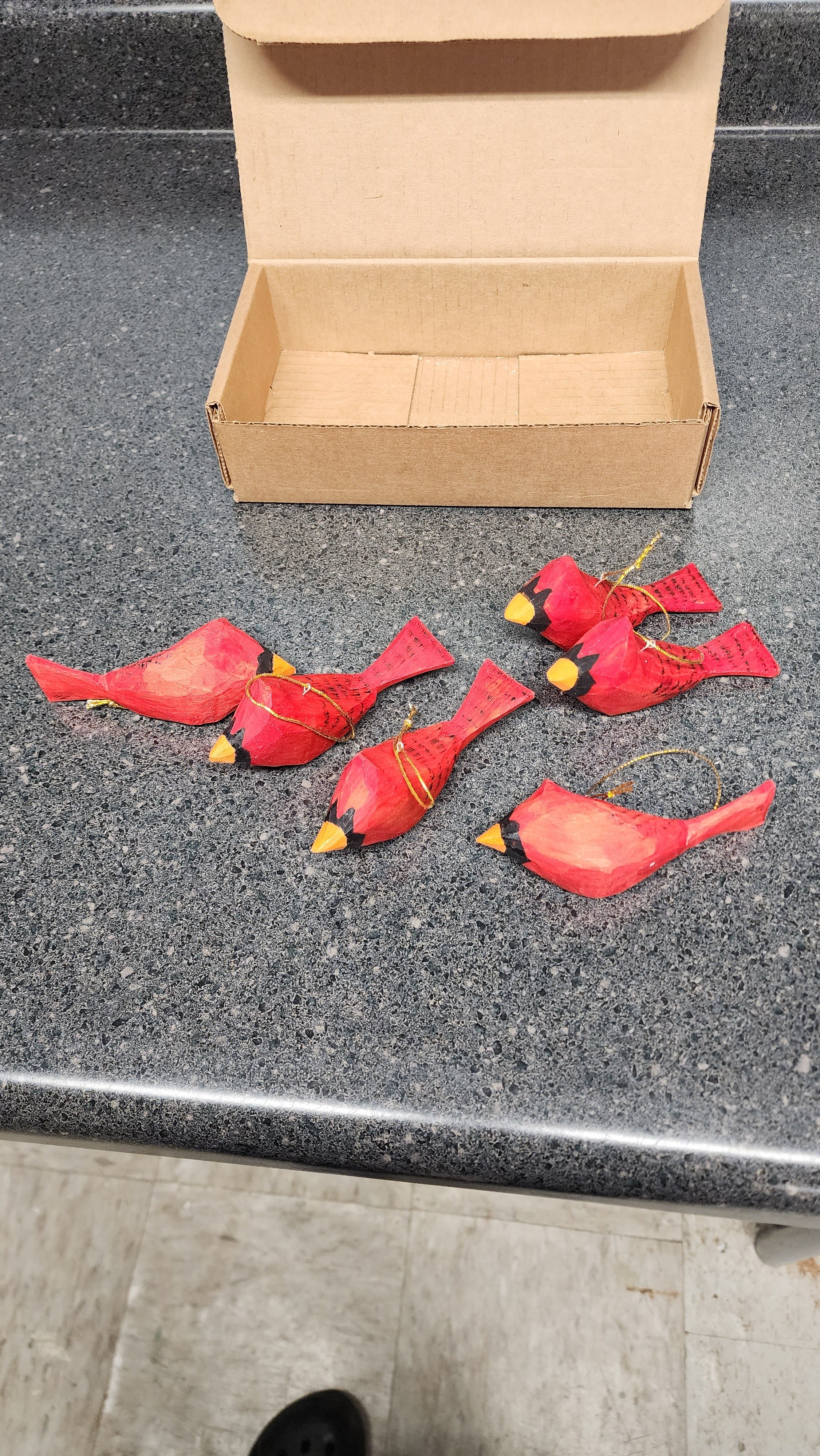 6 Plastic Flying Cardinal Ornament - Decorator's Warehouse